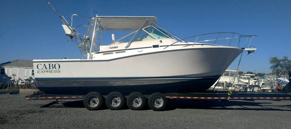Boat transporting Fort Myers