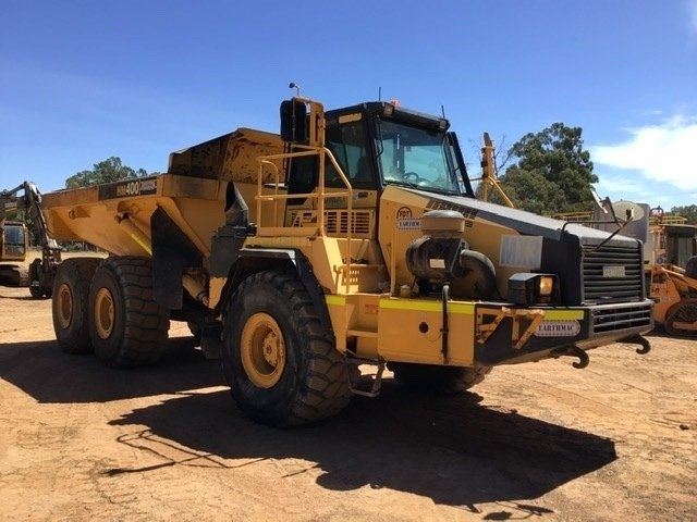 2011 Komatsu HM400-2 hauled Heavy Equipment Transport from Washington to Ohio