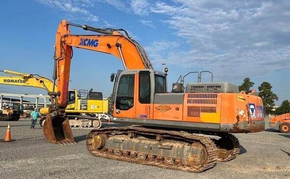 Heavy Equipment Transport from Illinois to Kansas