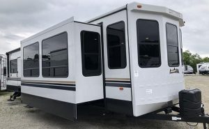 RV Transport & RV Shipping Company in the USA.