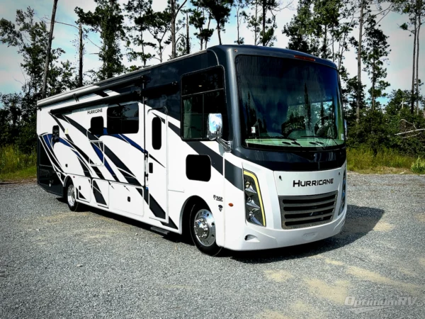 2023 Thor Motor Coach Hurricane