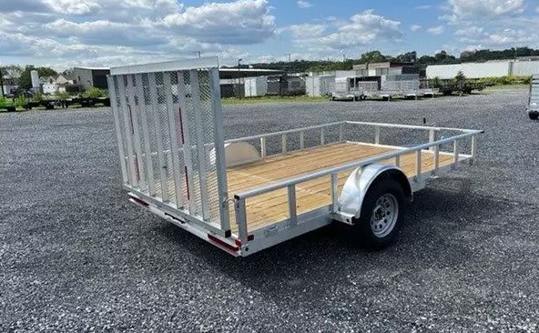 We are Hauling Trailers Specialists