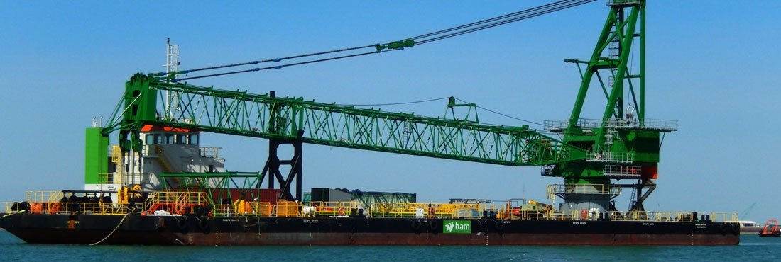  Floating Crane Transport