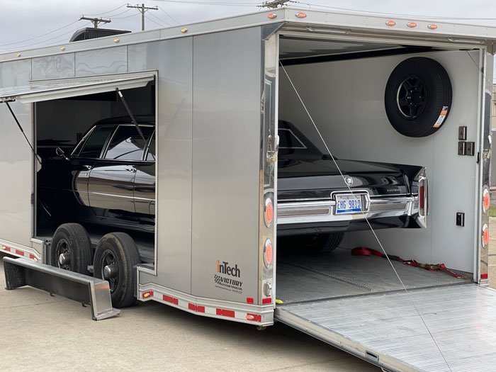 Hauling-Classic-Cars,-Classic-car-transport