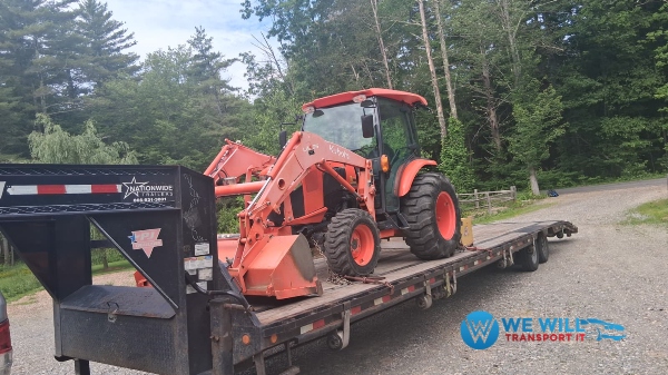 Hauling a Kubota Tractor on a gooseneck trailer from Rockford, Illinois to Owensboro, Kentucky.