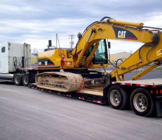 Heavy Equipment Transport from Delaware to Wyoming Heavy Equipment Transport