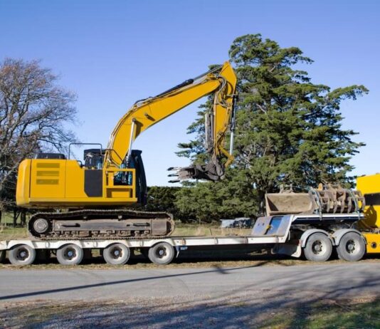 Heavy Equipment Transport from Montana to Wyoming Heavy Equipment Transport