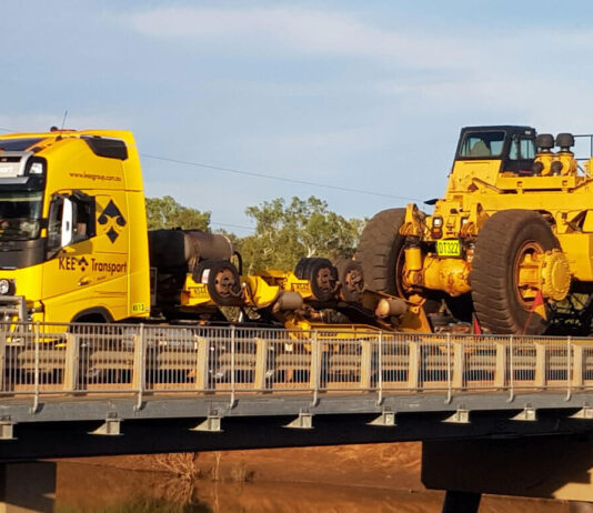 Heavy Equipment Transport from Wisconsin to Oregon Heavy Equipment Transport