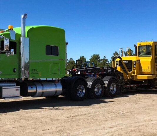 Heavy Equipment Transport from Wisconsin to Delaware Heavy Equipment Transport