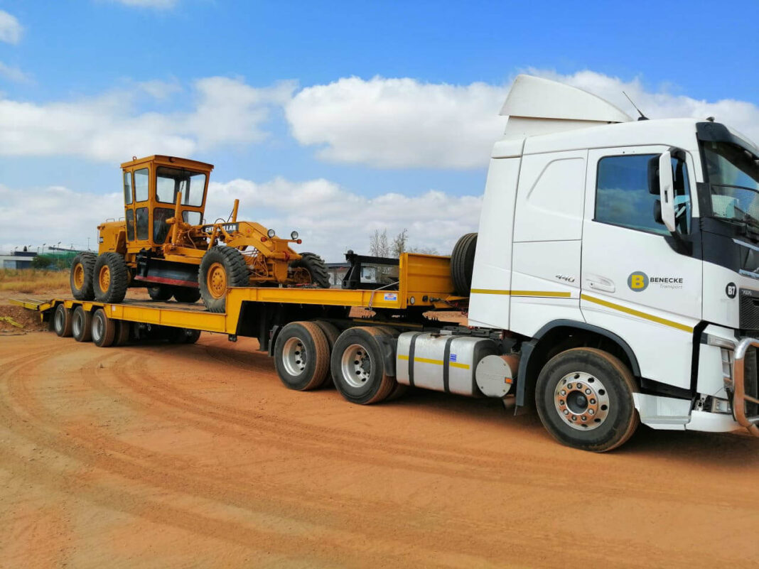 Bobcat 753 Heavy Equipment Transport from Tennessee to Mississippi