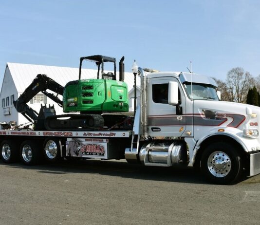 Heavy Equipment Transport from Rhode Island to Arizona Heavy Equipment Transport