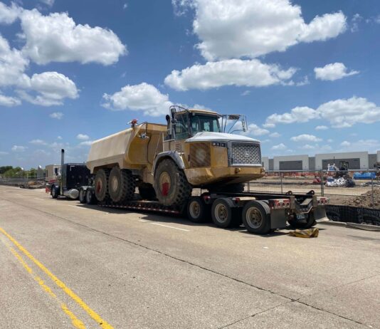 Heavy Equipment Transport from Montana to Iowa Heavy Equipment Transport from Maine to Georgia