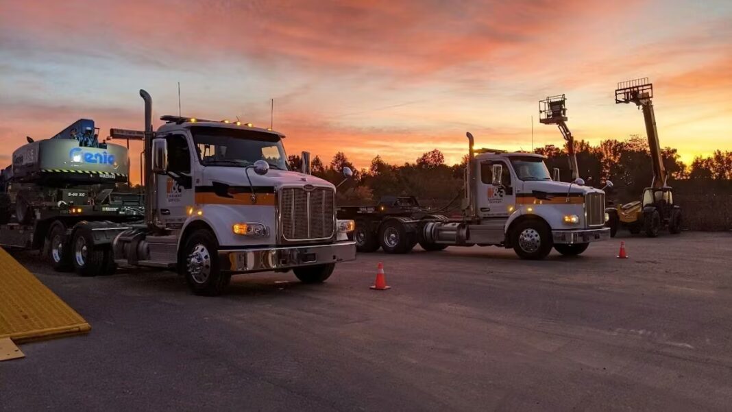 200 Bobcat 873Skid Steer Loader Hauling heavy loads from Nevada to Georgia