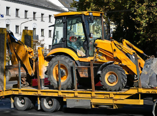 Heavy Equipment Transport from Wyoming to Florida Heavy Equipment Transport from Oregon to Alabama