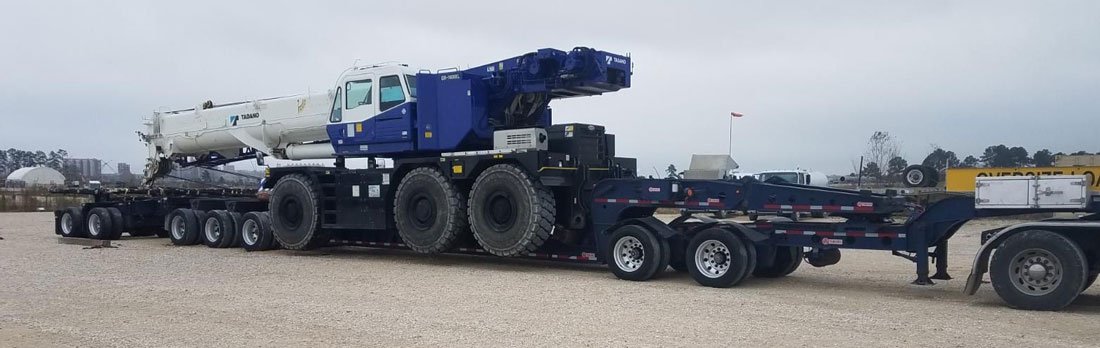  Hammerhead Crane Transport and Hauling
