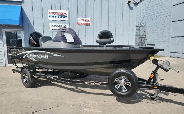 Shipping a Mirrocraft bass boat