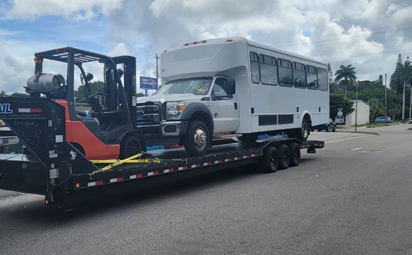 Trailer transport and hauling
