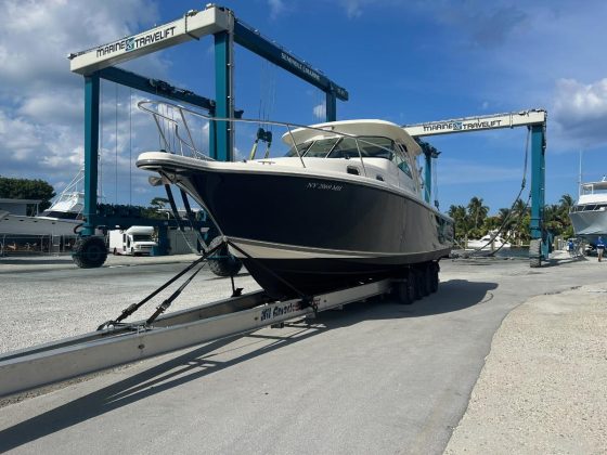Transporting a 2004 Sailfish 26 Open Console.
