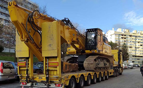 crawler-excavator-transport-and-hauling Heavy Equipment Transport from Utah to New Jersey