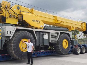 Rough terrin crane transport with We Will Transport it
