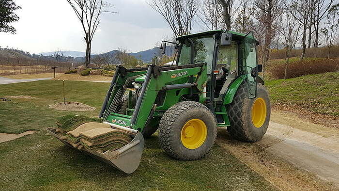 tractor Heavy Equipment Transport from Missouri to New York